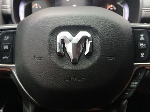 Used 2025 RAM 2500 Laramie w/ Night Edition AWD/4WD image 5