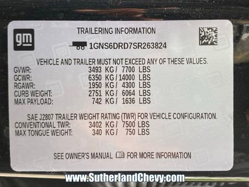 Used 2025 Chevrolet Suburban Z71 AWD/4WD image 54
