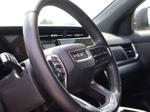Used 2025 GMC Terrain Elevation AWD/4WD image 24