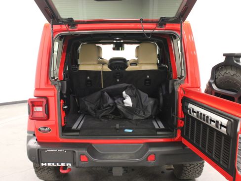 Used 2019 Jeep Wrangler Unlimited Rubicon AWD/4WD image 16