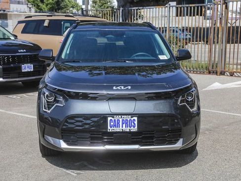 New 2026 Kia Niro Wind FWD image 3