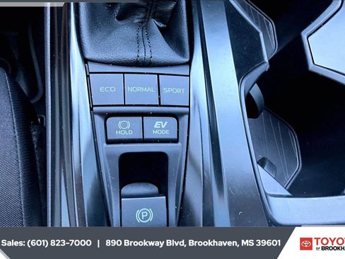 Used 2026 Toyota Camry LE FWD image 22