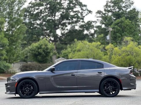 Used 2022 Dodge Charger R/T w/ Driver Convenience Group RWD image 8