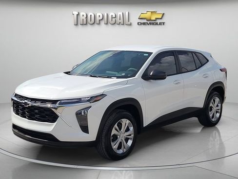 New 2026 Chevrolet Trax LS FWD image 1
