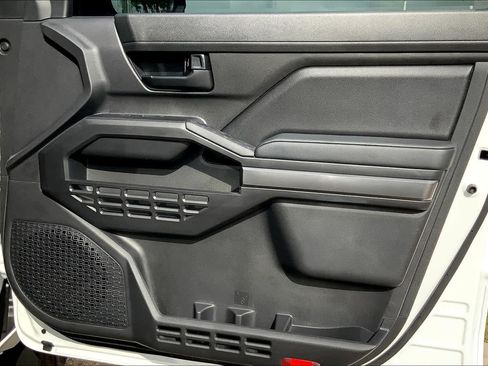 Used 2024 Toyota Tacoma SR5 RWD image 23