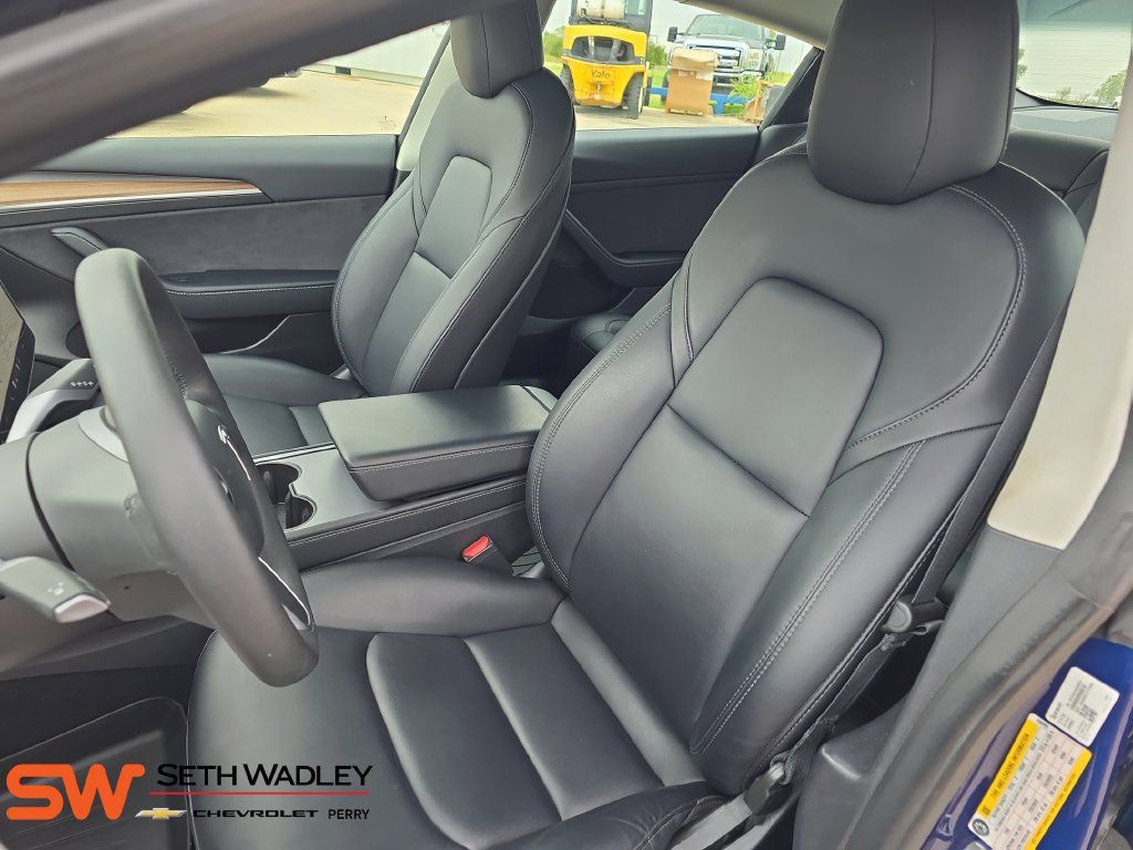 Used 2022 Tesla Model 3 Performance AWD/4WD image 16