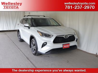 Used 2022 Toyota Highlander XLE