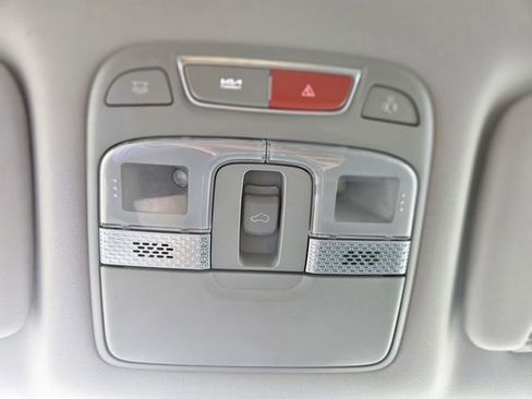 Used 2025 Kia Telluride S FWD image 27