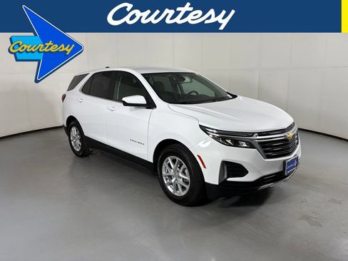 Used 2024 Chevrolet Equinox LT FWD image 1