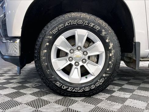 Used 2020 Chevrolet Silverado 1500 LT AWD/4WD image 8