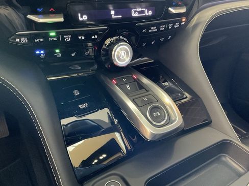 Certified 2025 Acura MDX w/ Advance Package image 19