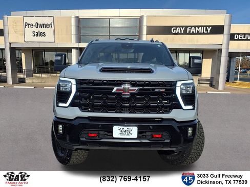 Certified 2025 Chevrolet Silverado 2500 ZR2 w/ Technology Package AWD/4WD image 18