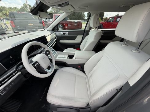 Used 2024 Hyundai Santa Fe SE FWD image 18