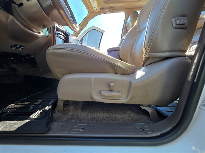 Used 1998 Toyota 4Runner Limited AWD/4WD image 33