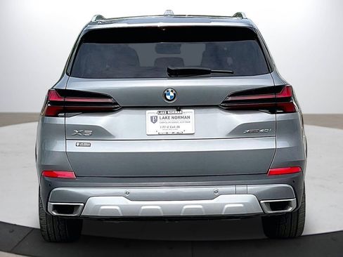 Used 2024 BMW X5 xDrive40i AWD/4WD image 8