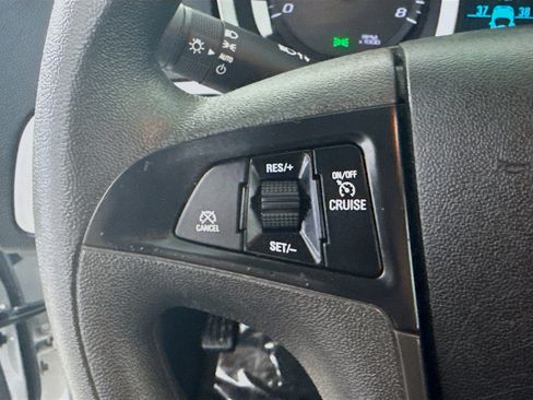 Used 2017 Chevrolet Equinox LS FWD image 14