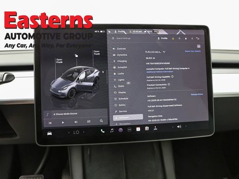 Used 2023 Tesla Model Y AWD image 12
