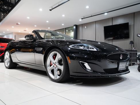 Used 2015 Jaguar XKR R RWD image 31