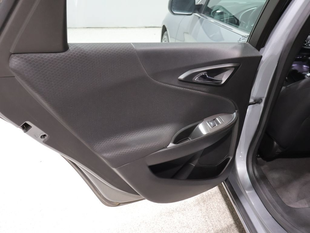Used 2024 Chevrolet Malibu LT FWD image 17