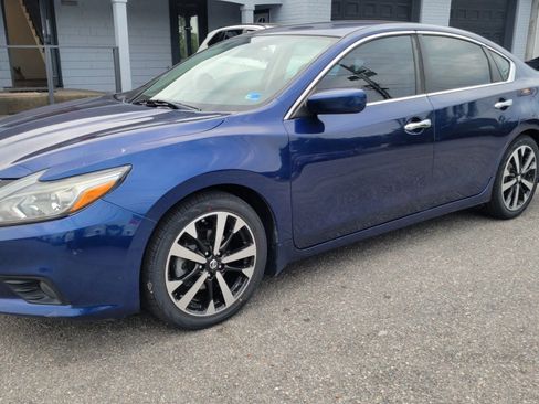 Used 2018 Nissan Altima 2.5 SR FWD image 1