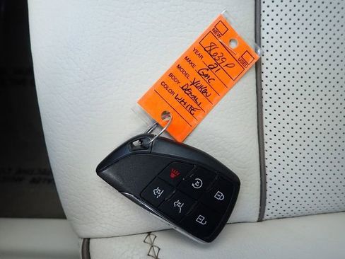 Used 2021 GMC Yukon Denali AWD/4WD image 30