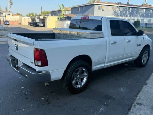 Used 2017 RAM 1500 Classic SLT RWD image 15
