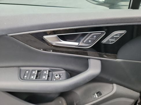Used 2019 Audi Q7 3.0T Prestige w/ Prestige Package image 13