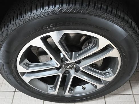 Used 2025 Audi Q5 Premium Plus w/ Premium Plus AWD/4WD image 18