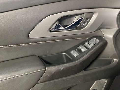 Certified 2023 Chevrolet Traverse LT w/ LT Premium Package image 30