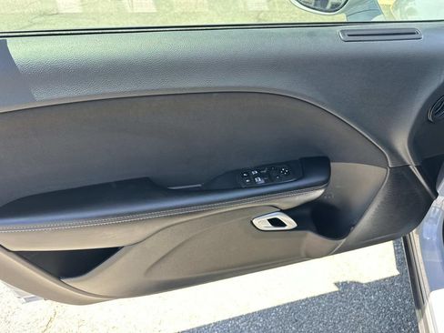 Used 2021 Dodge Challenger SXT RWD image 18