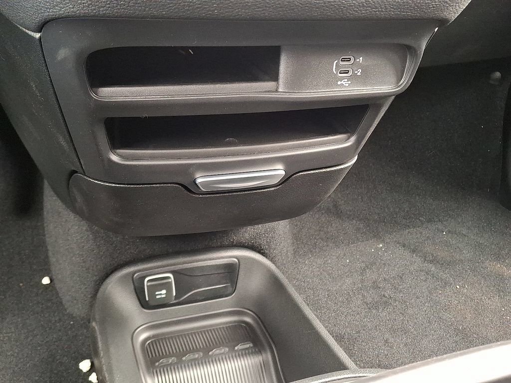 New 2026 Chrysler Pacifica Select FWD image 42
