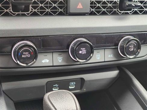 Used 2023 Honda Accord LX image 24