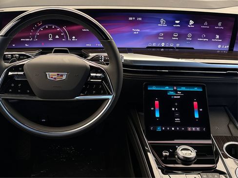 New 2026 Cadillac Escalade ESV 4WD image 16