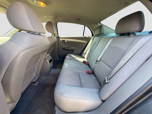 Used 2011 Chevrolet Malibu LS FWD image 21