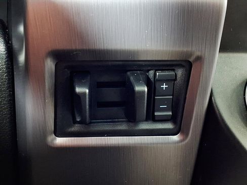 Used 2018 Ford Expedition Platinum image 17