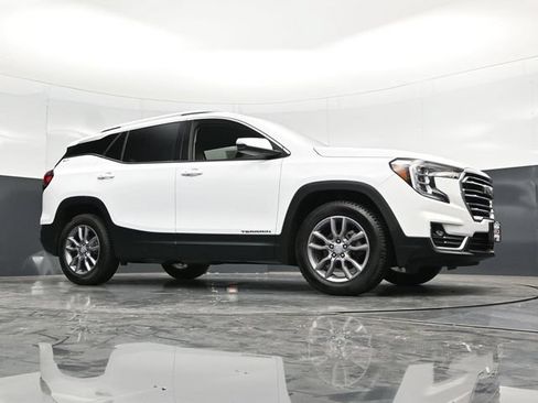 Used 2023 GMC Terrain SLT AWD/4WD image 59
