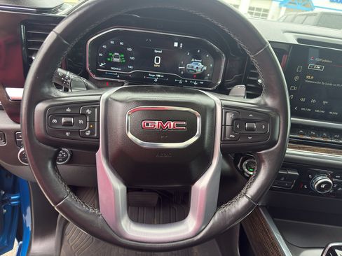 Used 2023 GMC Sierra 1500 Elevation w/ Elevation Premium Package AWD/4WD image 17