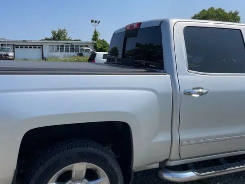 Used 2017 Chevrolet Silverado 1500 LTZ w/ Sport Package AWD/4WD image 9