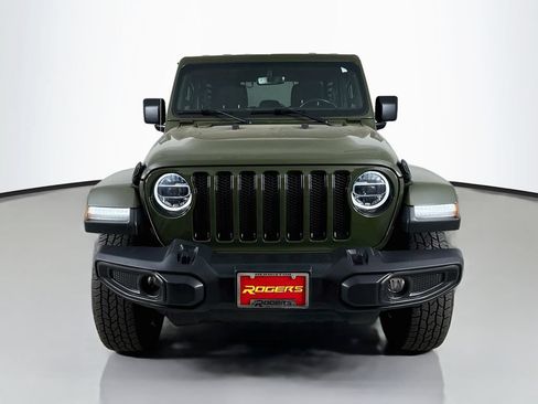 Used 2021 Jeep Wrangler Unlimited Sahara AWD/4WD image 2