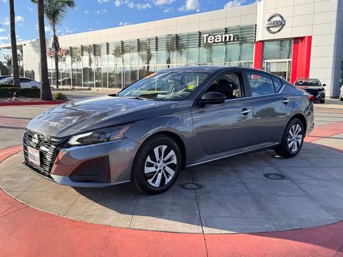 Certified 2025 Nissan Altima 2.5 S image 4