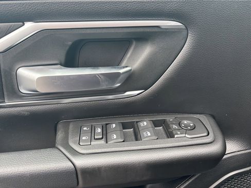 New 2026 RAM 1500 4x4 Crew Cab image 15