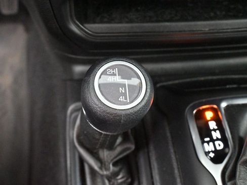 Used 2021 Jeep Wrangler Unlimited Sport AWD/4WD image 22