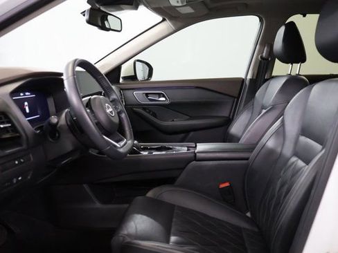 Certified 2023 Nissan Rogue Platinum w/ Platinum Premium Package FWD image 11