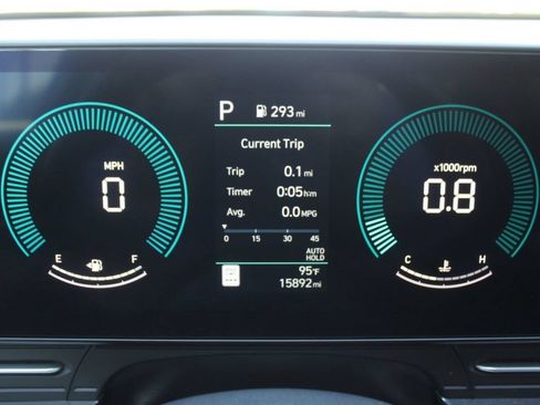 Used 2025 Hyundai Kona SEL FWD image 14