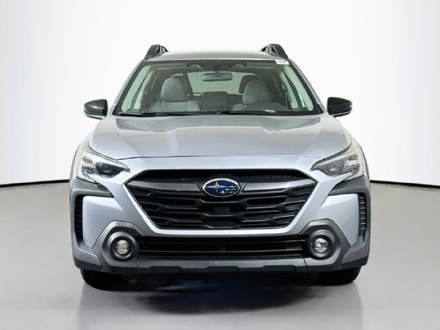 Used 2023 Subaru Outback Premium AWD/4WD image 2