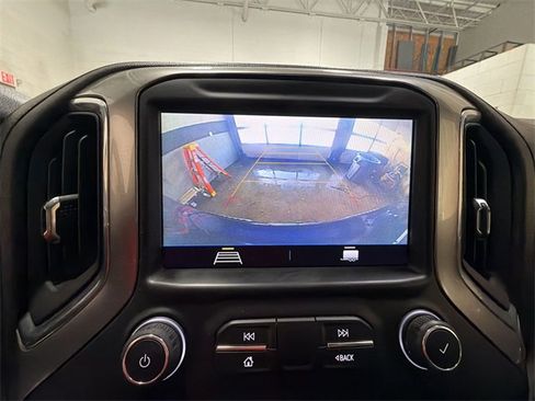 Certified 2021 Chevrolet Silverado 1500 RST image 17