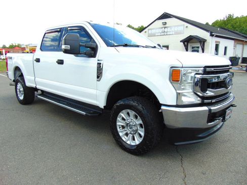 Used 2020 Ford F250 XLT w/ Snow Plow Prep Package AWD/4WD image 34