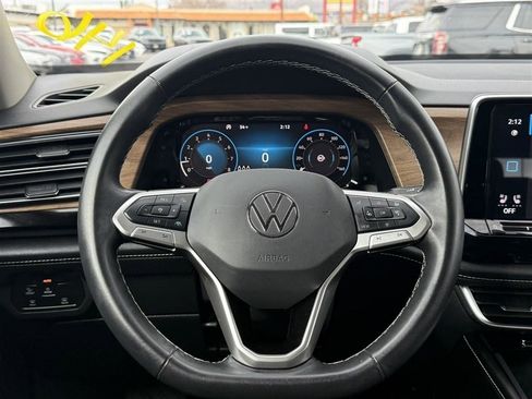 Used 2024 Volkswagen Atlas SE image 35