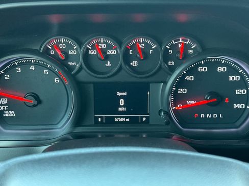 Used 2020 Chevrolet Silverado 1500 Custom w/ Custom Value Package image 21