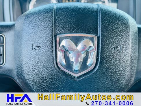 Used 2017 RAM 1500 Express AWD/4WD image 24